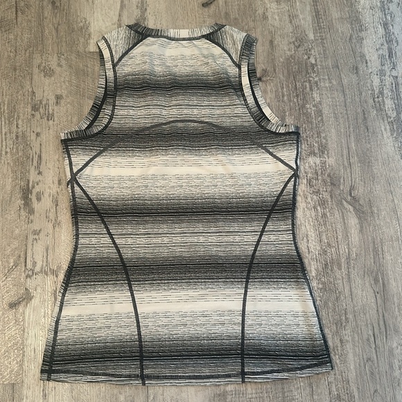 Athleta running tank top size Small - Picture 4 of 4